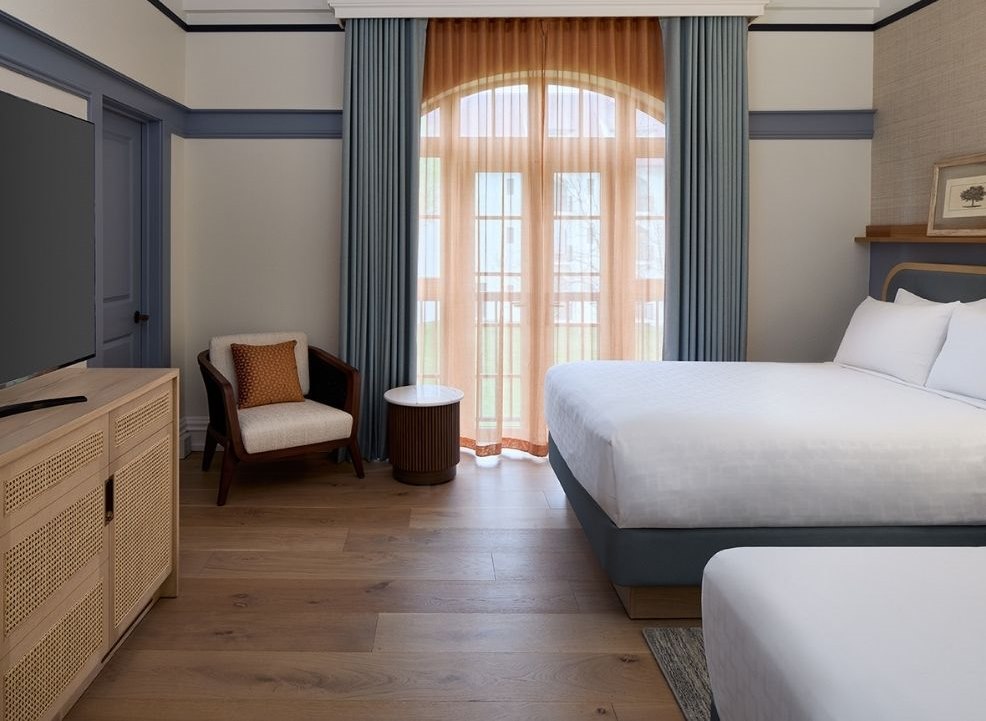 Algonquin Deluxe Room at New Brunswick