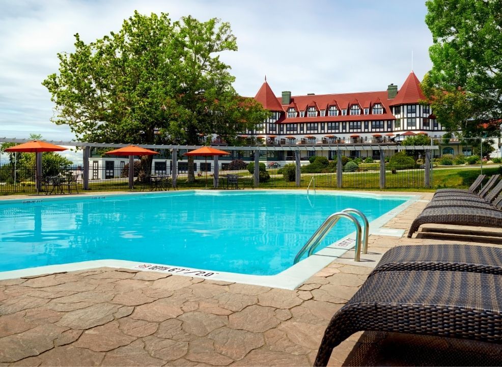 pool bar